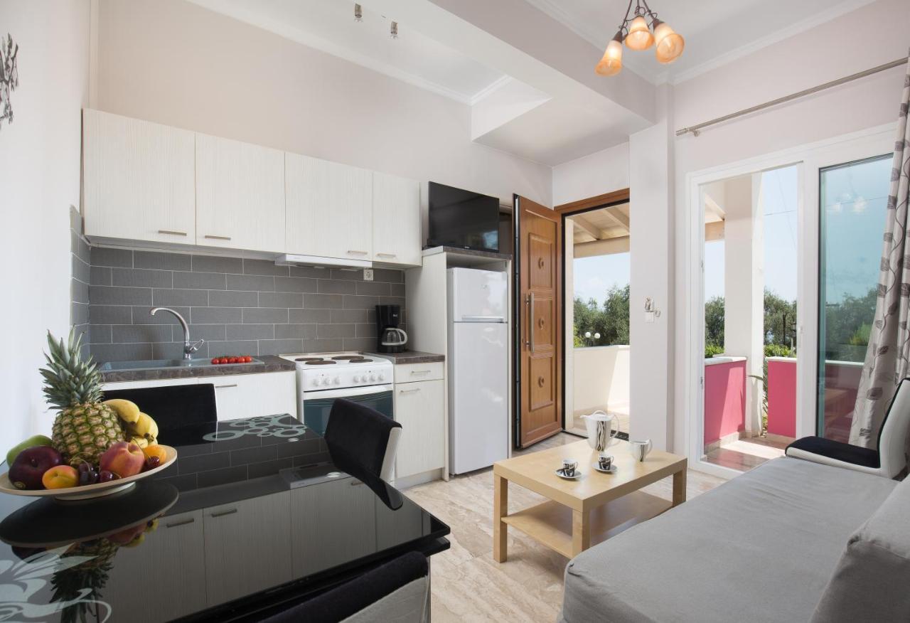 Niki Sunrise Apartments Gastouri  Extérieur photo